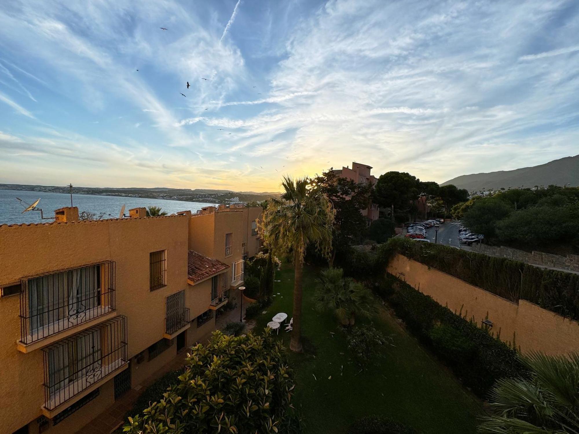 Sunriser Playa Del Cristo Apartment Estepona